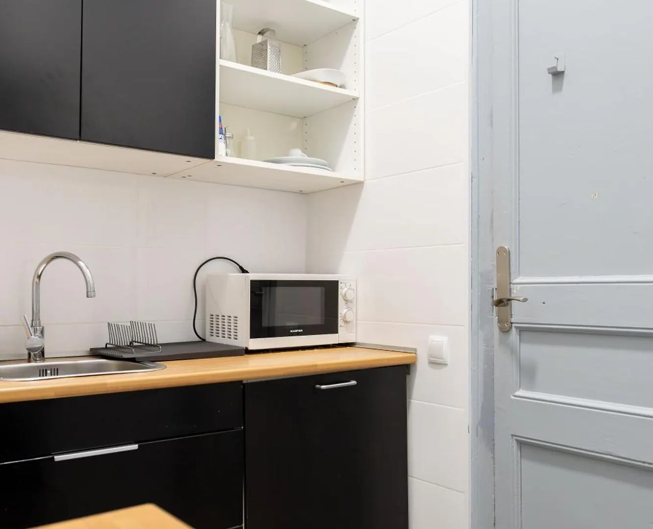 Barcelona - Eixample 1A Apartment 0*,  Spain